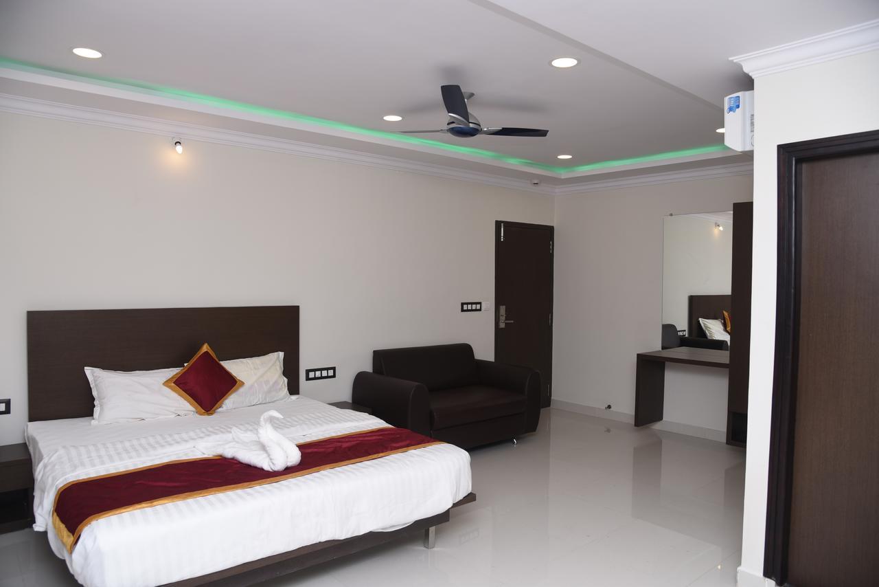 Hotel Grand Kubera Chikmagalur Exterior photo